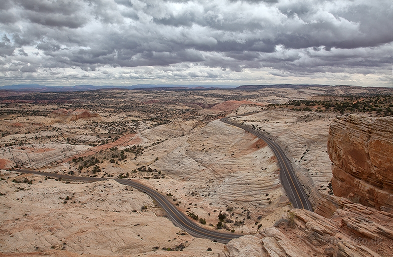 Straße in die Unendlichkeit